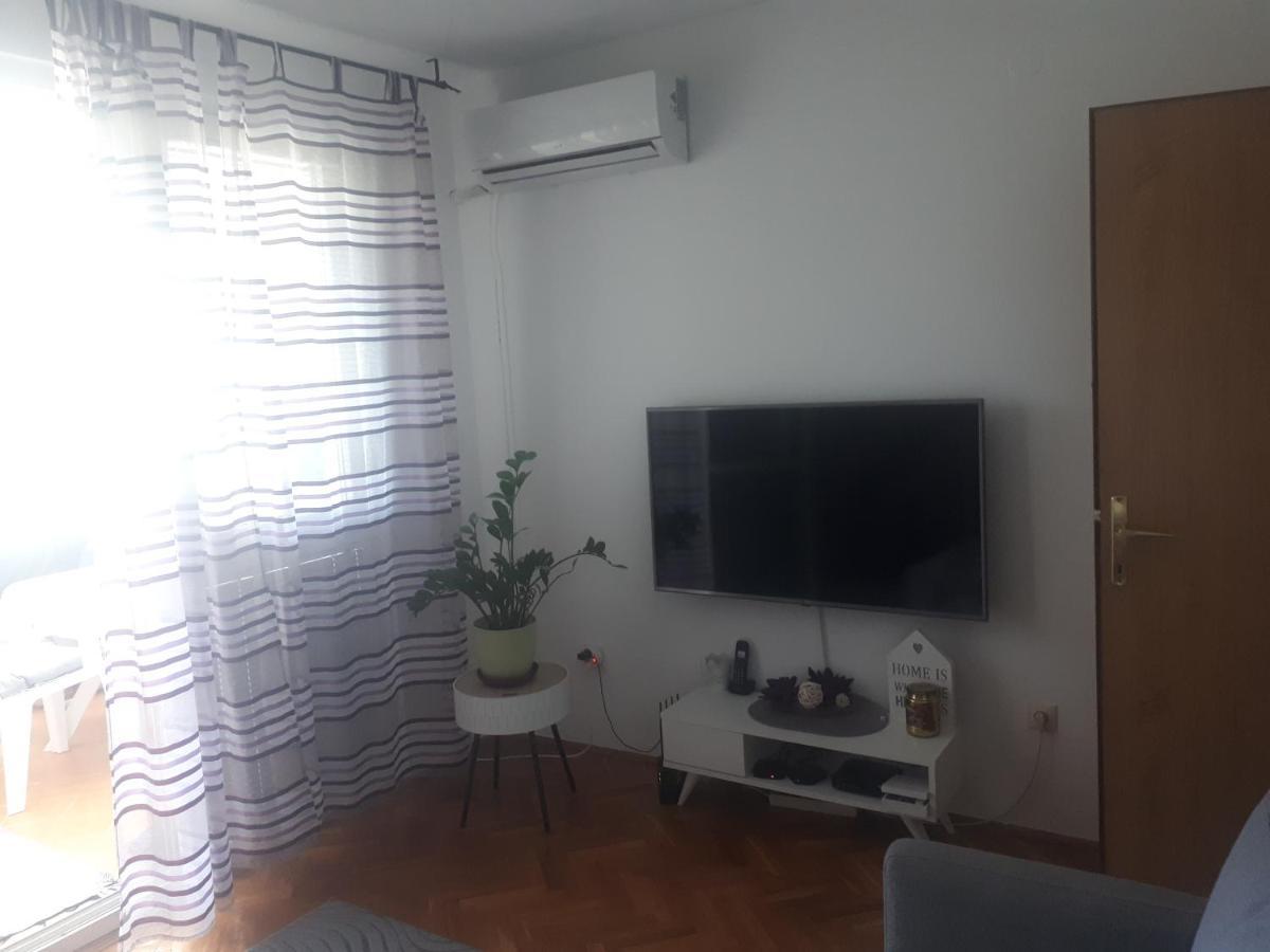 Apartment Tijana Sutomore Ngoại thất bức ảnh