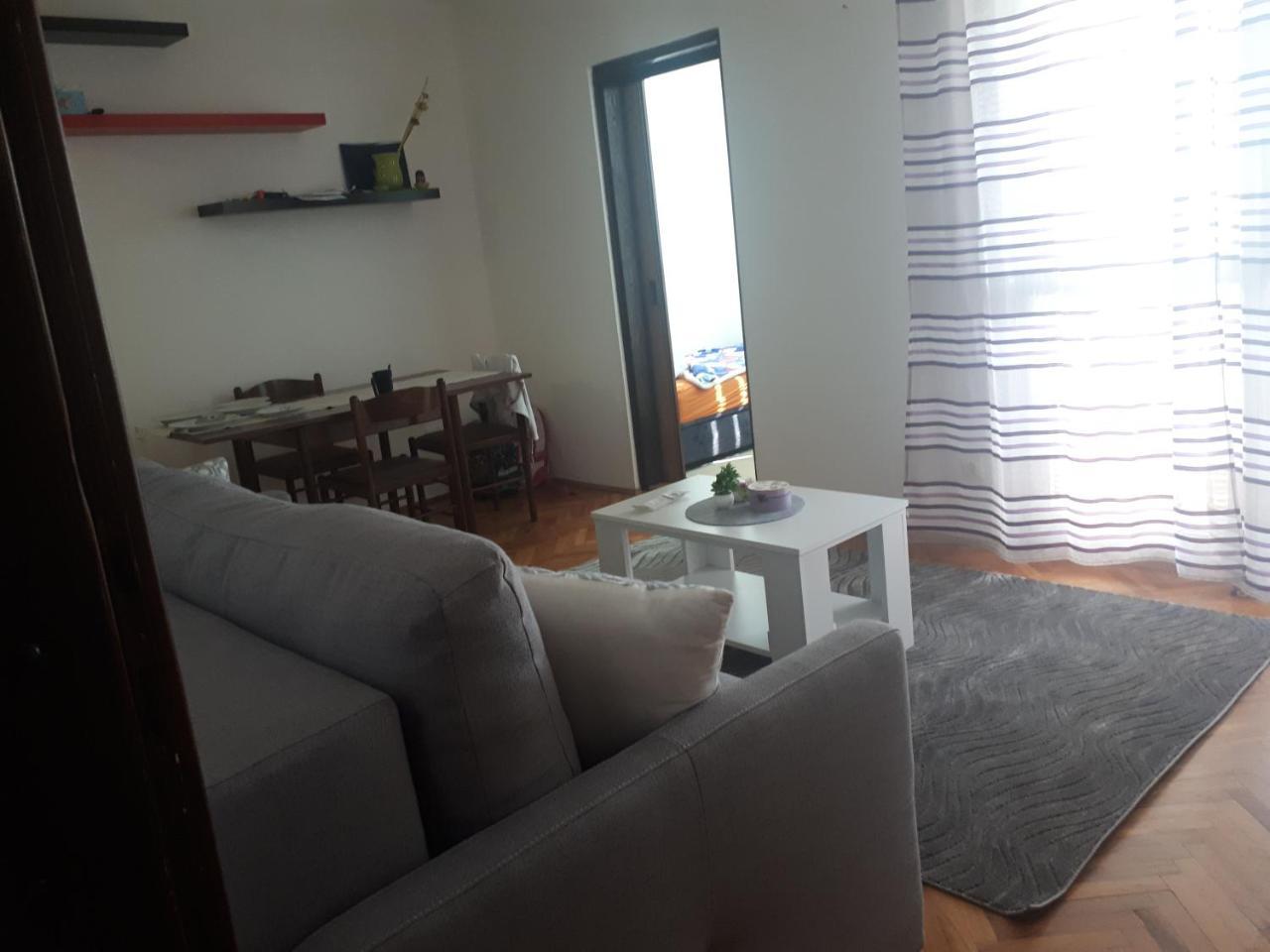 Apartment Tijana Sutomore Ngoại thất bức ảnh